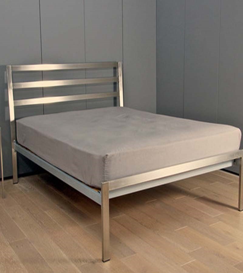 Giường ngủ inox phong cách đơn giản